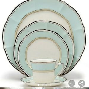 Noritake aqua china (11 pieces)
